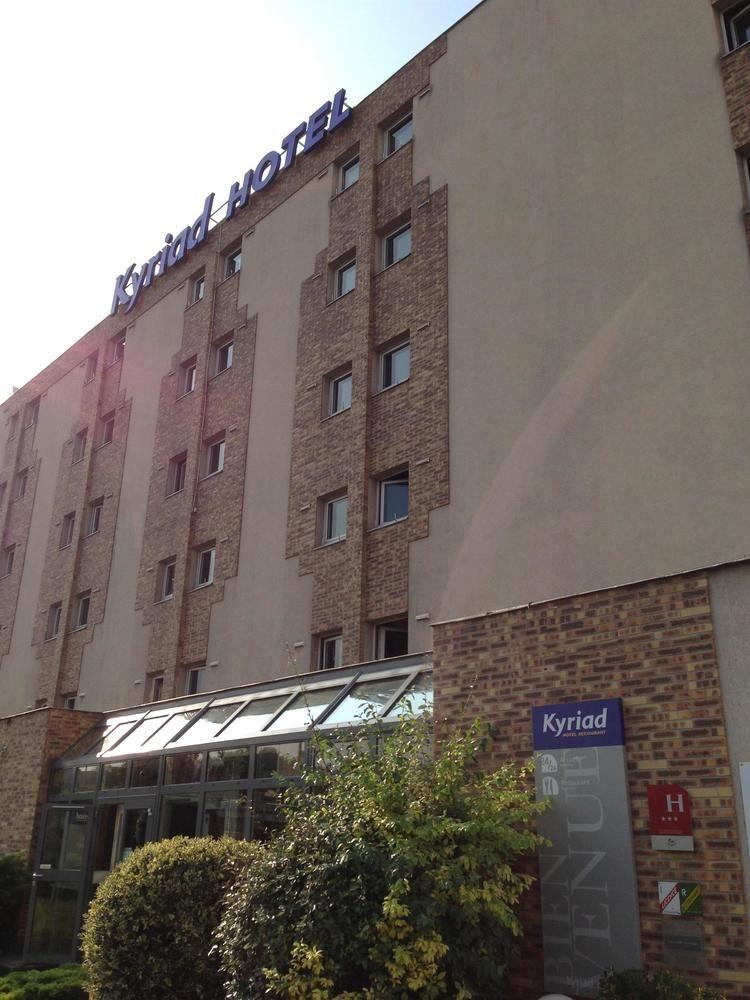 Ibis Budget De Fresnes Hotel 3*
