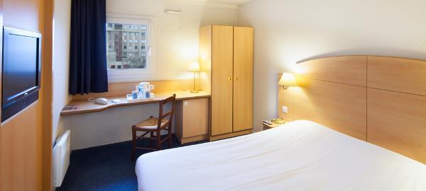 Ibis Budget De Fresnes Hotel
