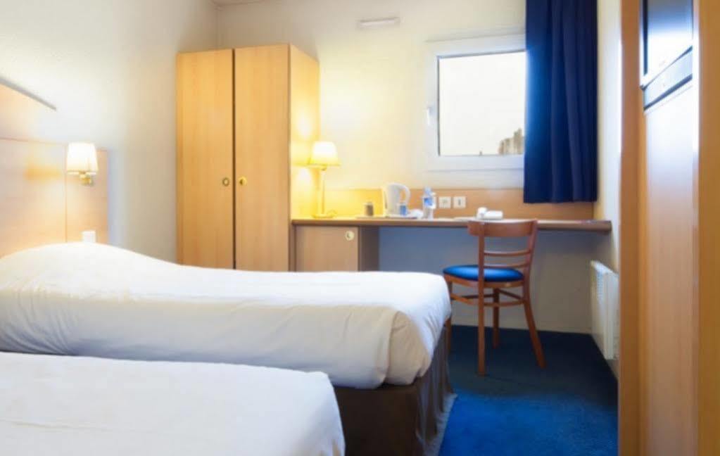 Ibis Budget De Fresnes Hotel 3*